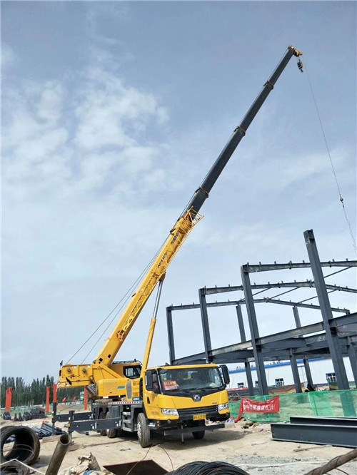 兰州市超高层建筑钢结构吊装案例